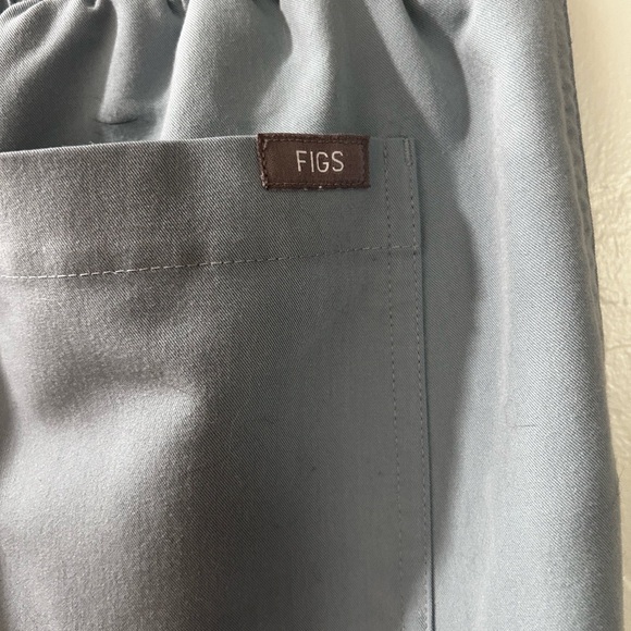 FIGS High Waisted Yola Skinny Scrub Pants - Picture 4 of 6